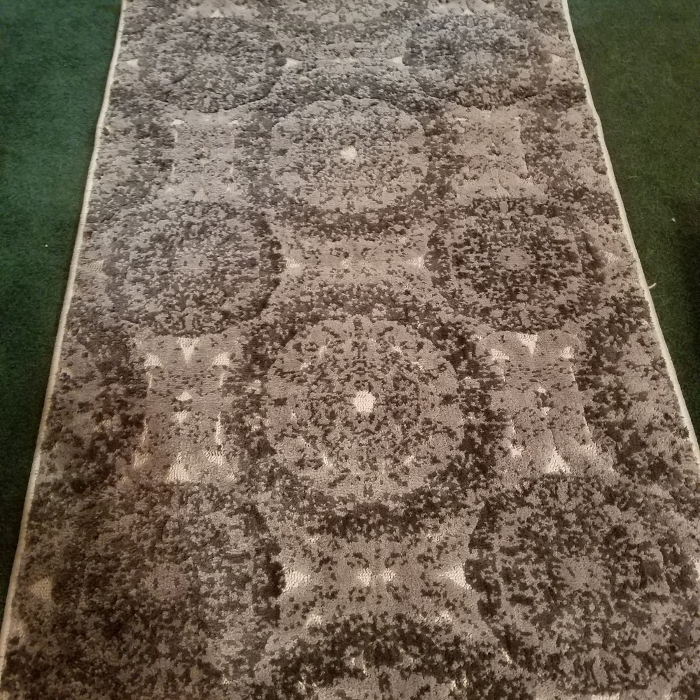 Rugs - Picture 2 of 4